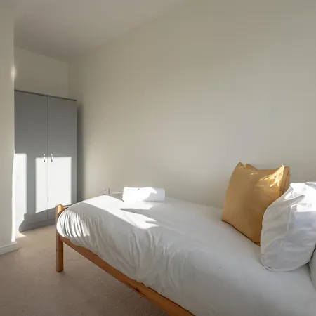 Pottery Wharf By Horizon * Thornaby on Tees