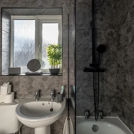 Pottery Wharf By Horizon Apartment